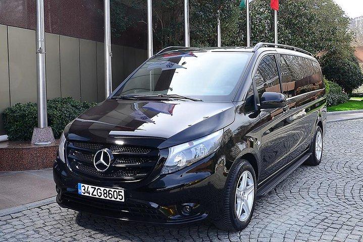 Private Istanbul Guided Tour with Dlx Van Fullday