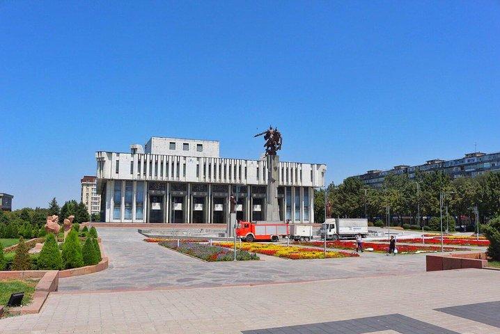 The perfect day: Ala Archa National Park + Bishkek city tour
