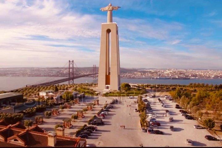 Cristo Rei Tuk-Tuk and River Cruise (2:45h)
