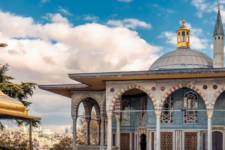 Old City Tour or Other Tour Options Professional Guide
