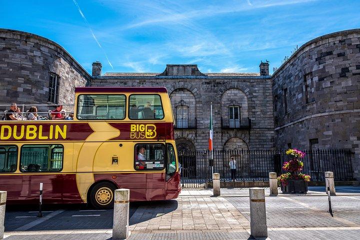 Big Bus Dublin Hop-on, Hop-off Sightseeing Tour with Live Guide