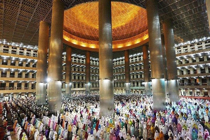 4 Hours Jakarta Private City Tour - (Most Tourist Attractions)