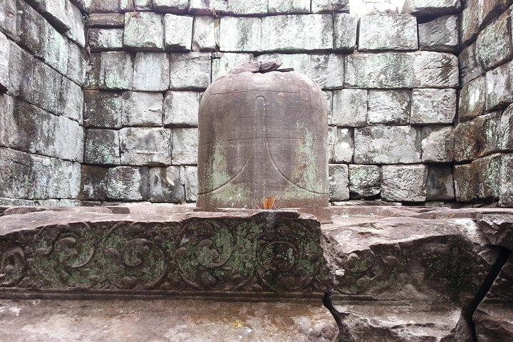 Private One Day Trip-Pyramid Temple Koh Ker and Beng Mealea