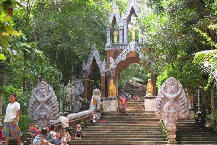 Private Tour Phnom Kulen National Park & 1000 Linga