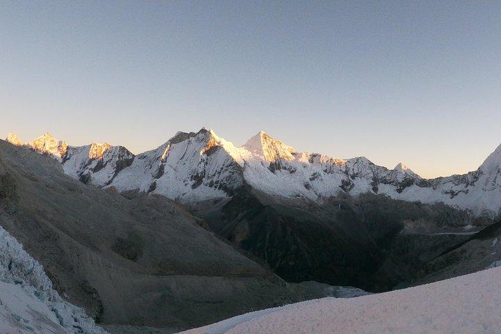 Climb Pisco - the balcony of the Cordillera Blanca (5752m)