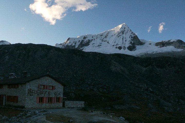 Climb Pisco - the balcony of the Cordillera Blanca (5752m)