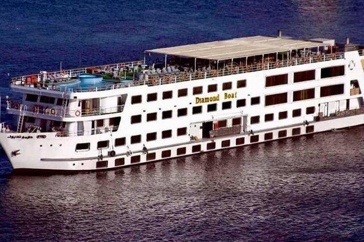 Dine In Style On The Nile – Dinner Cruise – Cairo