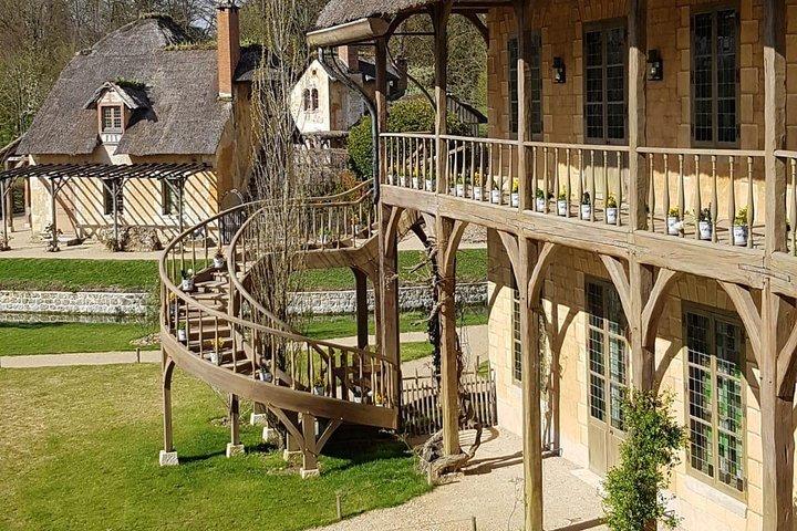 Versailles Private Day Excursion with Palace, Gardens & Trianon