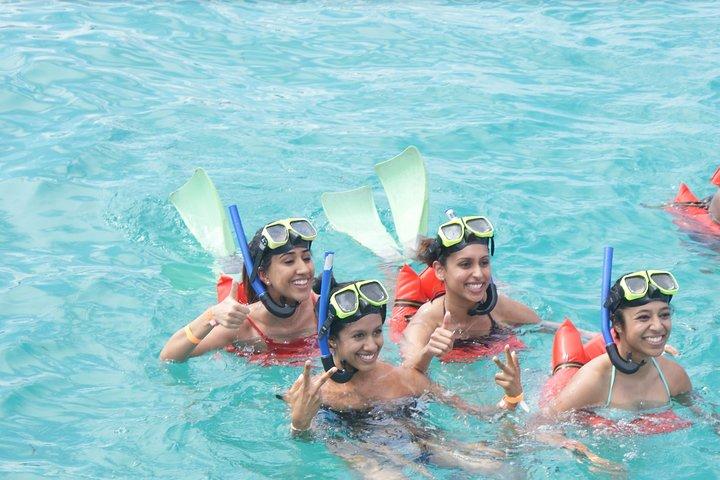 Jamaica Dunn's River Falls Party Cruise with Snorkeling