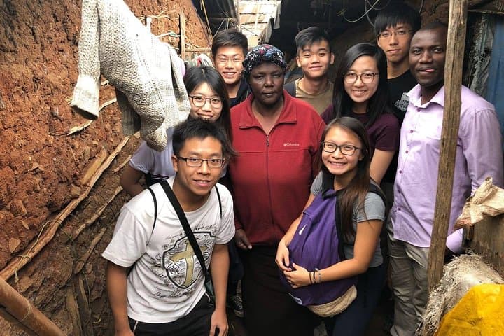 Memorable Daily KIBERA Slums/Toi Market Tour with Locals (2 hours)
