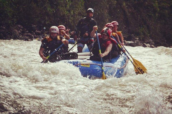 Rafting Baños Ecuador level III+ and IV