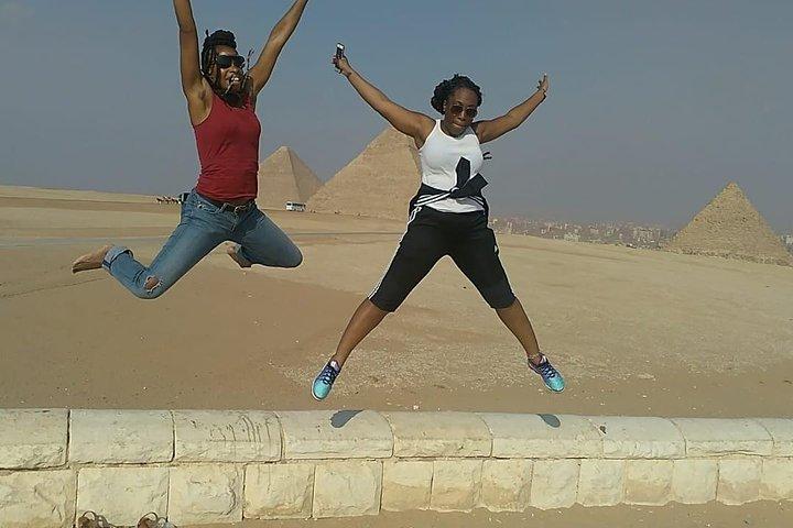 Cairo Private layover tour Giza pyramids, Sphinx and Egyptian museum