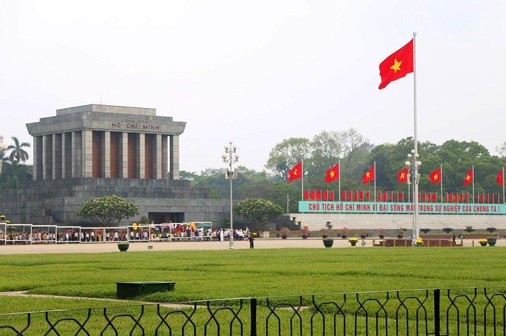 Hanoi Private Tour: Hidden Corners, Train Street, Incense Village
