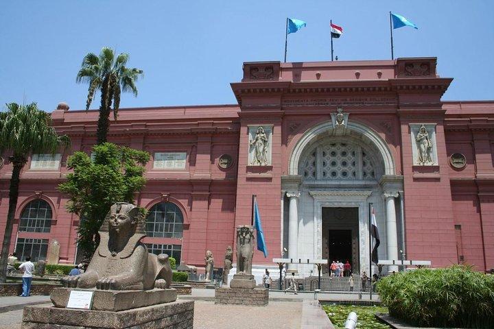 Day Trip To Egyptian Museum, Old Cairo & Bazaar