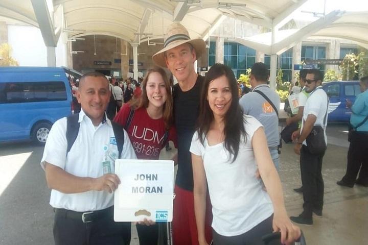 Private one-way transfer Airport - Playa del Carmen.