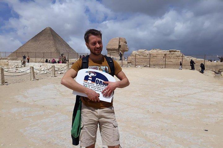 Private Full-Day Tour to Giza Pyramids, Memphis and Sakkara