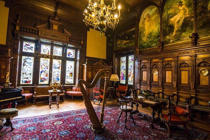 Transylvania and Dracula Castle Full Day Tour from Bucharest