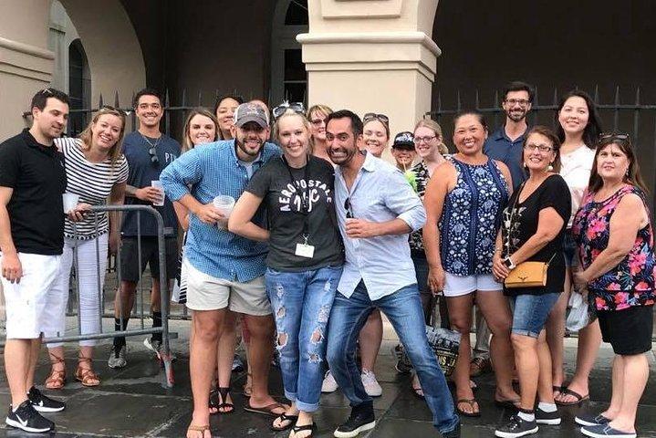 Pub Crawl: French Quarter Drunken Ghost and Vampire Tour