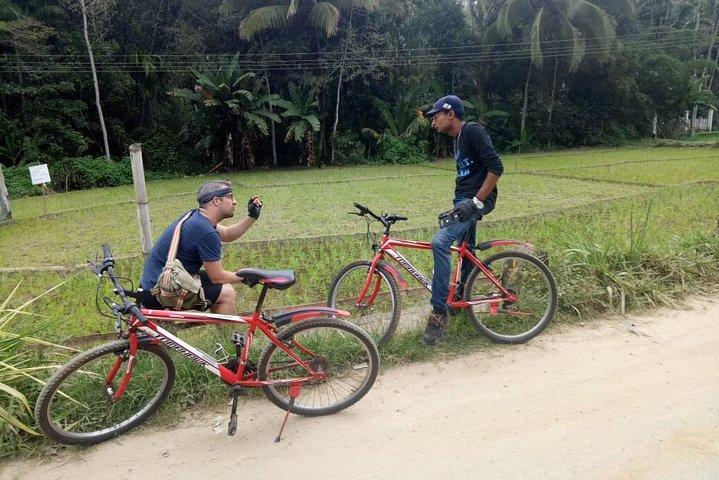 Adventure Cycling in Ella