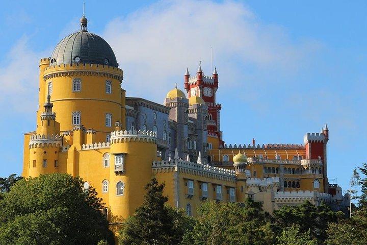 “Sintra, Pena Palace, Cabo da Roca & Cascais Private Tour