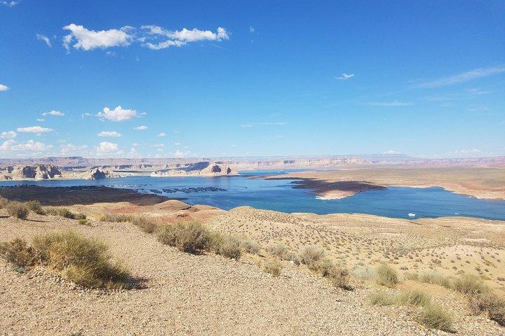Antelope Canyon, Horseshoe Bend and Lake Powell Tour from Las Vegas