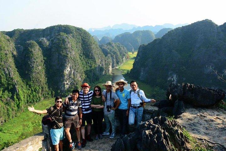 Best tour Ninh Binh Trang An and Mua Cave Limousine Buffet Lunch