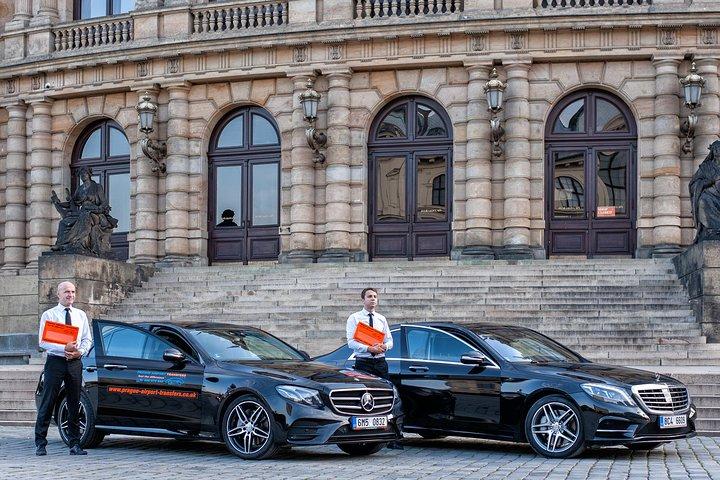 Private Luxury Transfer to Cesky Krumlov from Prague