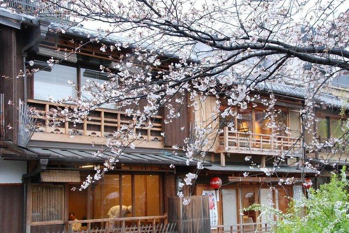 Shared Departure Transfer : Kyoto City to Kansai International Airport
