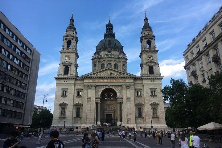 Half day private walking tour on the PEST side