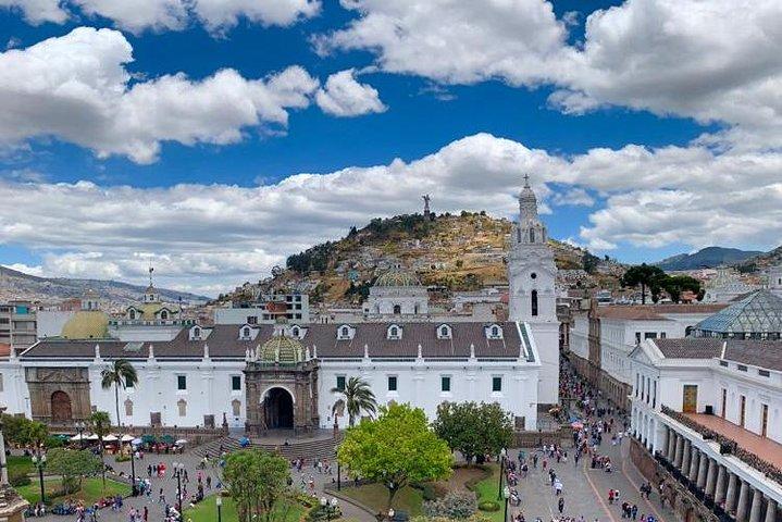 Quito City Tour Double Decker Bus