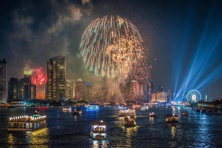 New Year Party : Chao Phraya Princess Dinner Cruise with Return Transfer