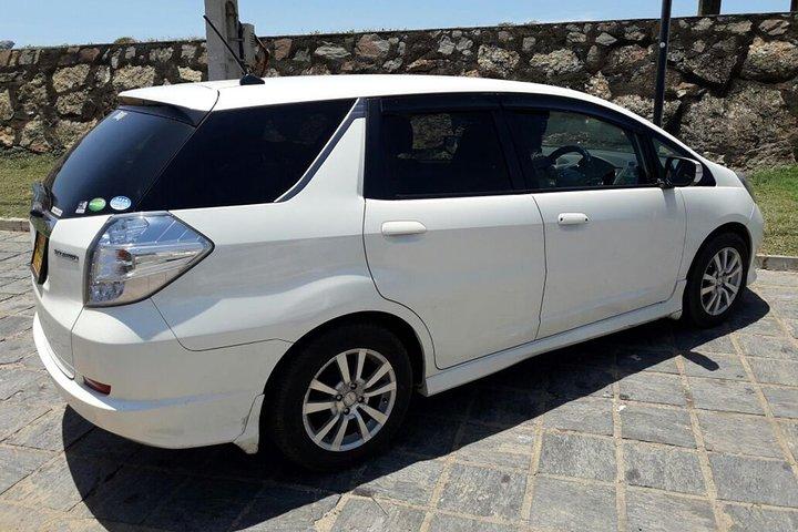 Colombo Airport (CMB) to The Elephant Stables, Kandy Private Transfer