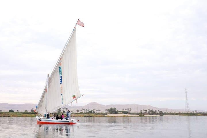 Felucca sailing-boat Ride, tour in Luxor to discover Hapy Nile