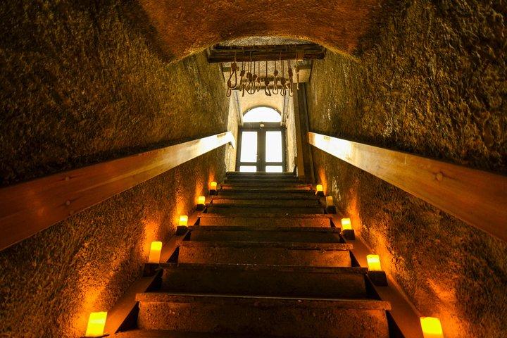 Prague Old Town, Medieval Underground and Dungeon Historical Tour