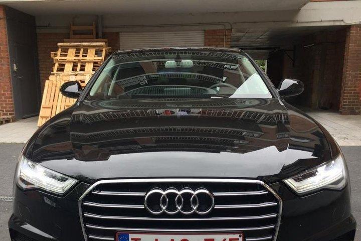 Luxury vehicle from Brussels airport to city of Antwerp