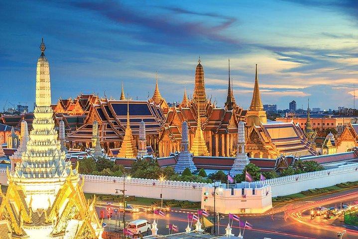 Bangkok Private Tour: Your Personal Guide & Chauffeured Transport