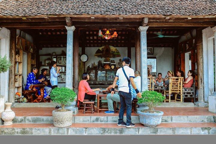 Ninh Binh 1 Day Trip: MUA CAVE Hiking, TRANG AN Boat trip - FOLK MUSIC SHOW
