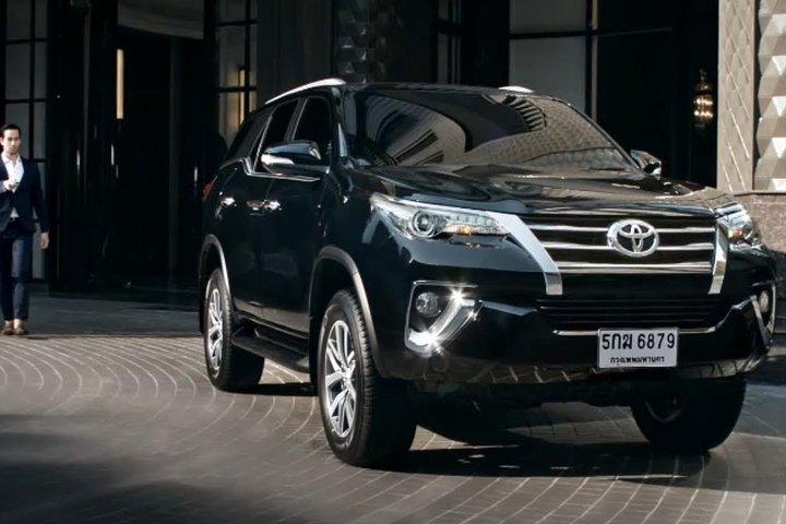 Private Ho Chi Minh City Airport Pickup & Hotel Transfer