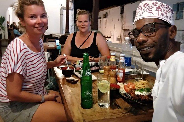 Stonetown Historical Walking Tour & Traditional Lunch