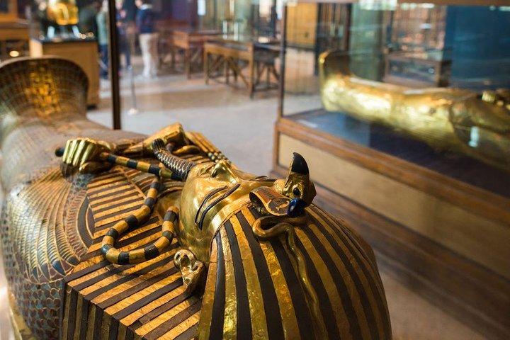 Day Trip To Egyptian Museum, Old Cairo & Bazaar