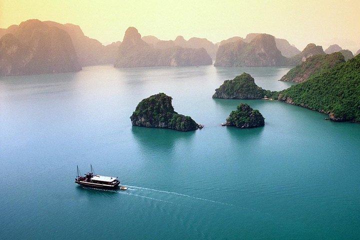 Halong Bay Full Day Tour From Hanoi