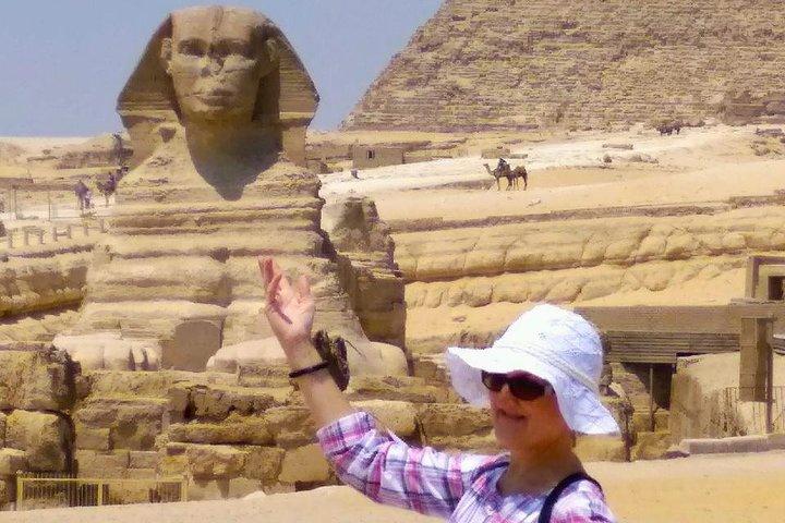 Half Day Tour To The Pyramids Of Giza and Sphinx