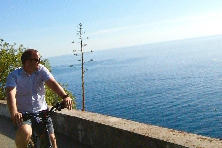 Fantastic Villefranche's Bay & Cape - E-Bike Tour from Nice