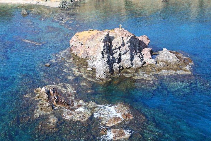 Luxury Eden 18 Private Self-drive boat hire to Blue Lagoon & more