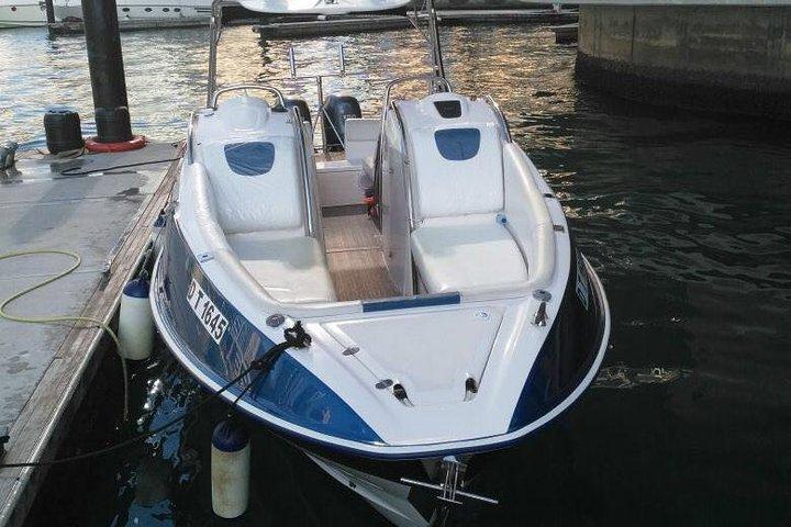 2 Hours Speed Boat Sightseeing of Dubai Marina - Dubai
