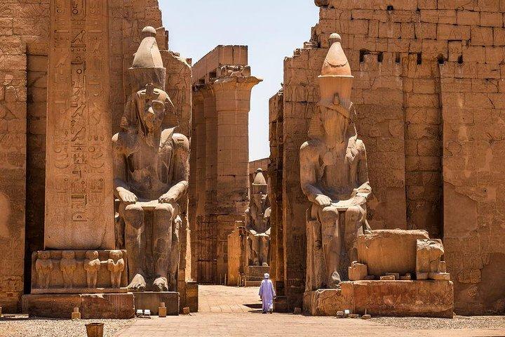 From Cairo: Luxor East & West Bank Tour