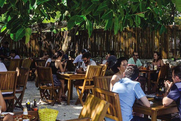Bacalar Lagoon All Inclusive with Transportation Breakfast and Lunch