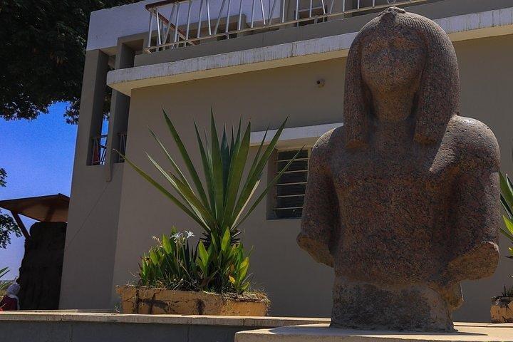 Giza Pyramids,Saqqara and Memphis full day tour