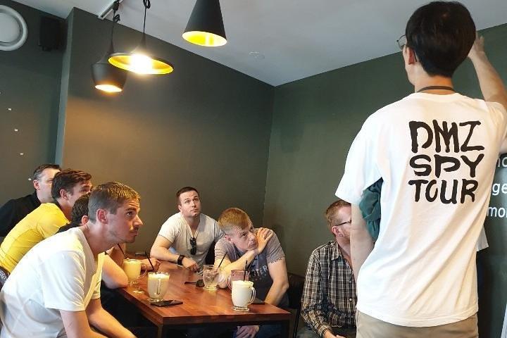 Private Tour: Talk show with N.K. Defector and Short Hiking