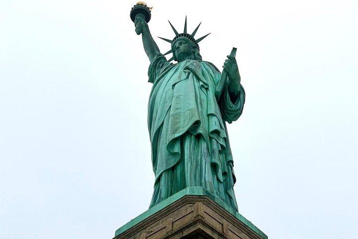 Statue of Liberty & Ellis Island - Exclusive Guided Tour